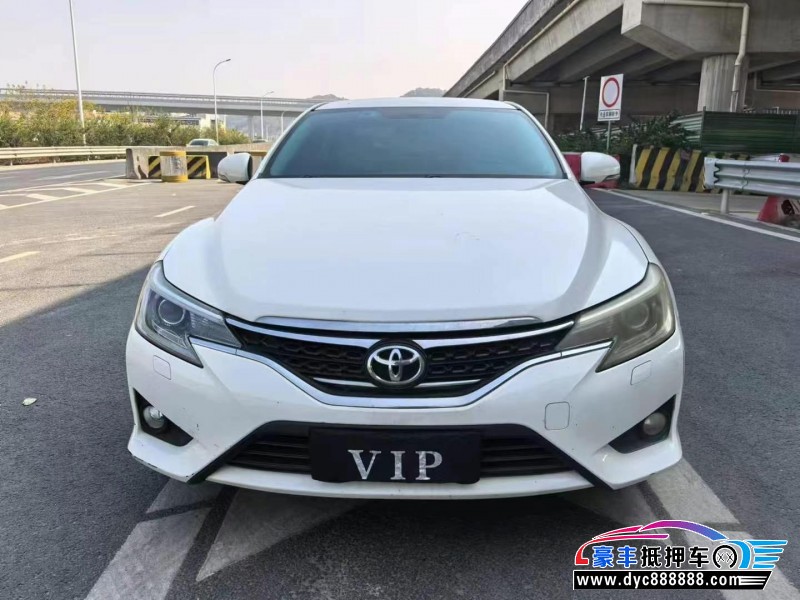 13年丰田锐志轿车抵押车出售