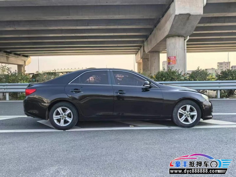 11年丰田锐志轿车抵押车出售