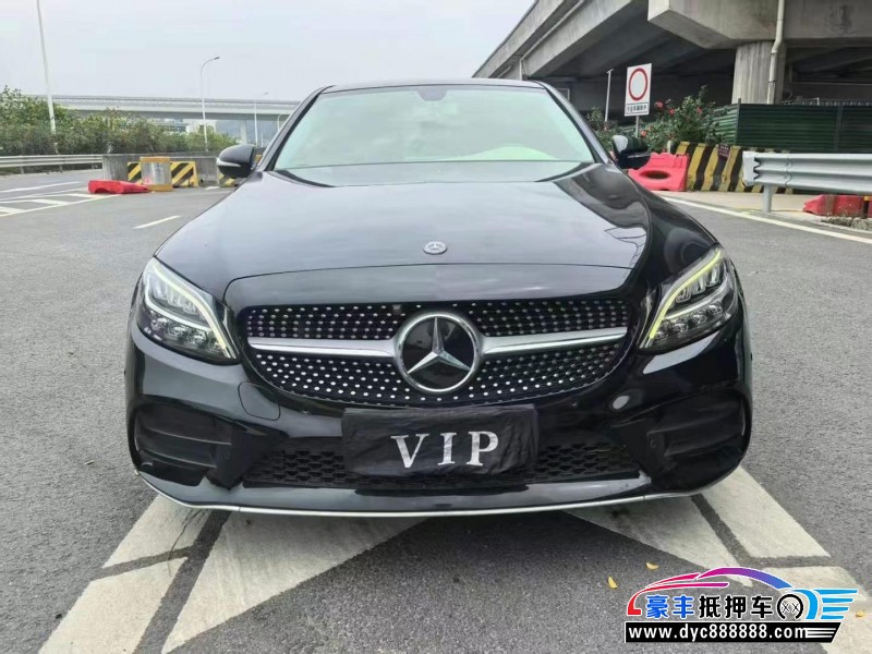 20年奔驰C轿车抵押车出售