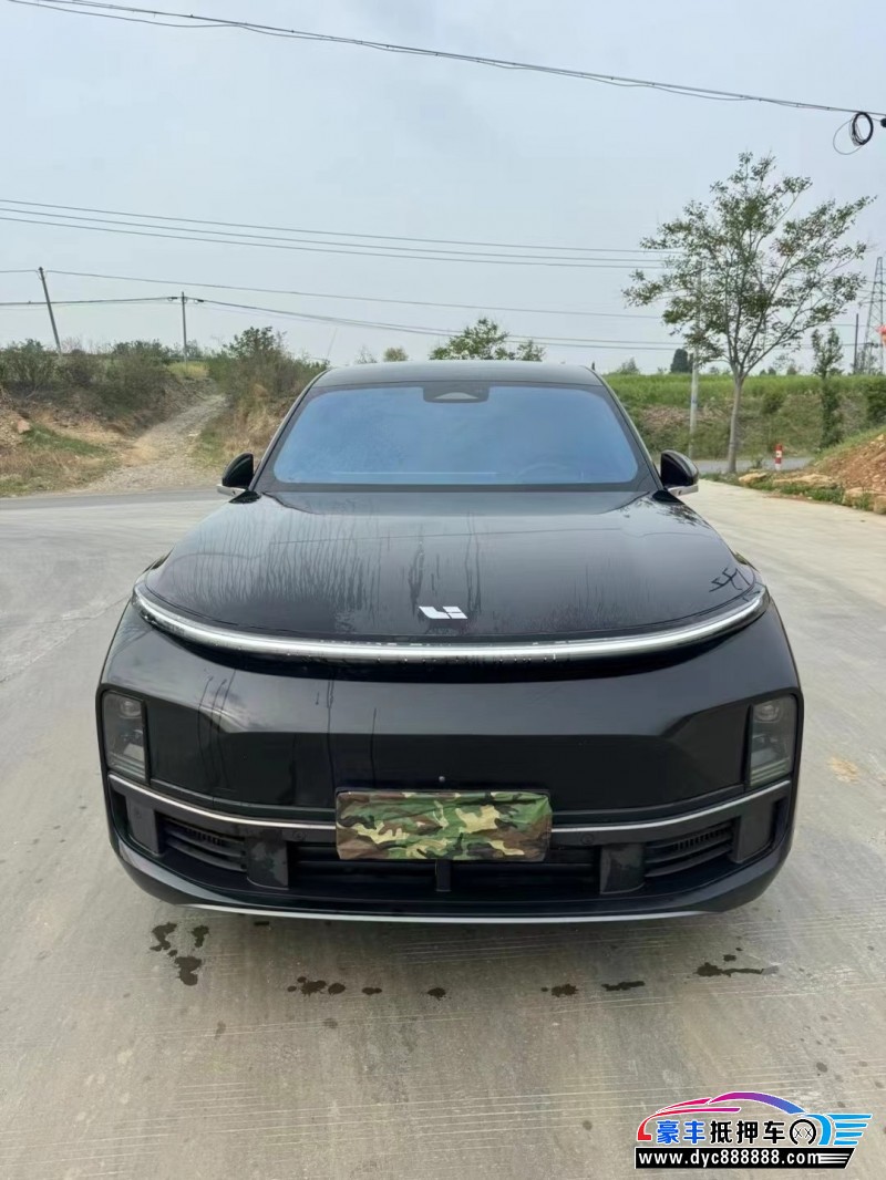 23年理想L8轿车抵押车出售