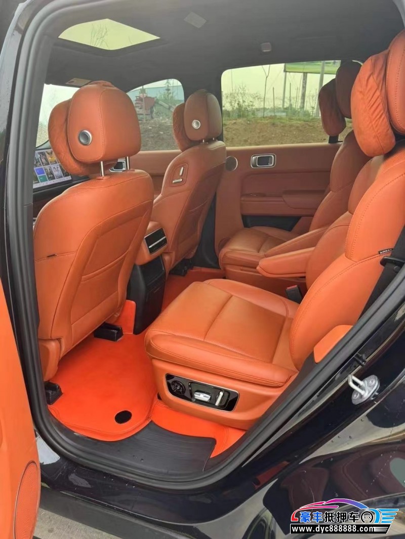 23年理想L8轿车抵押车出售