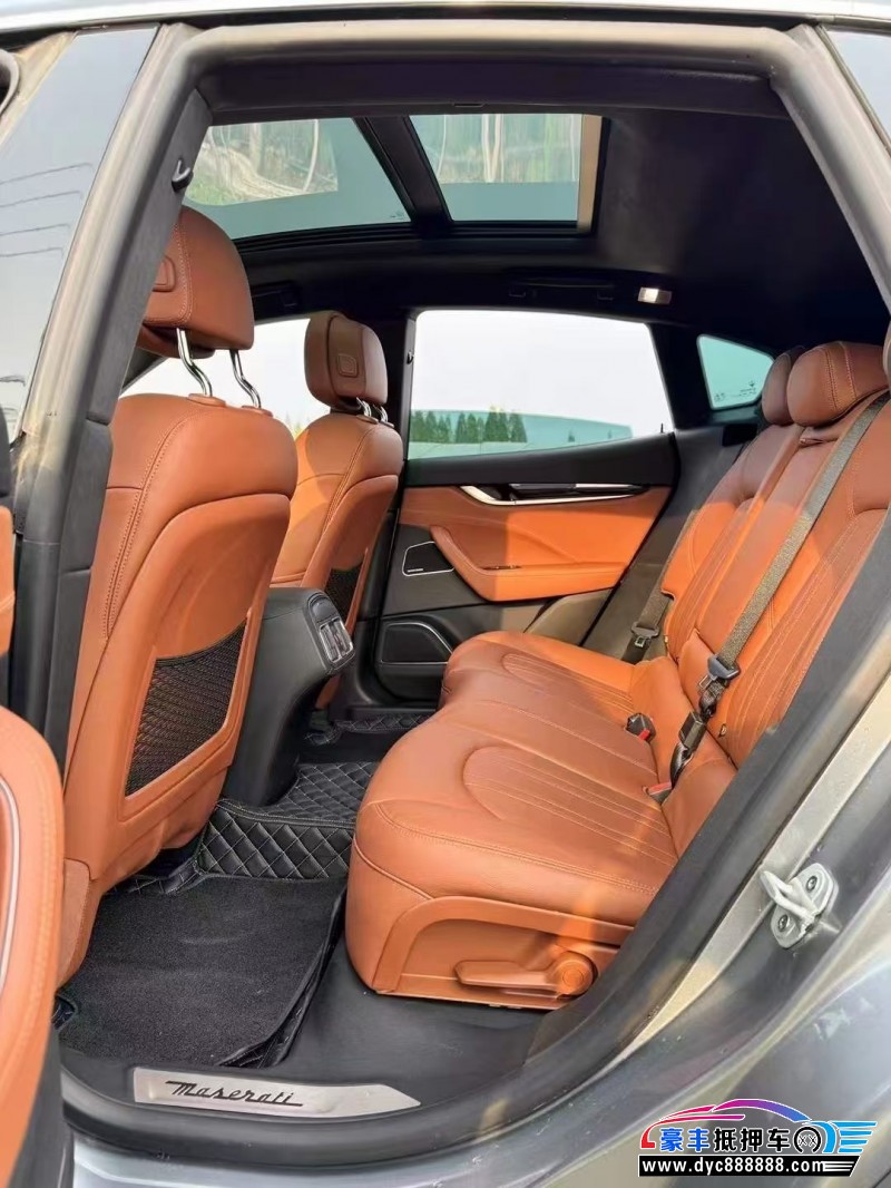 23年玛莎拉蒂莱万特轿车抵押车出售