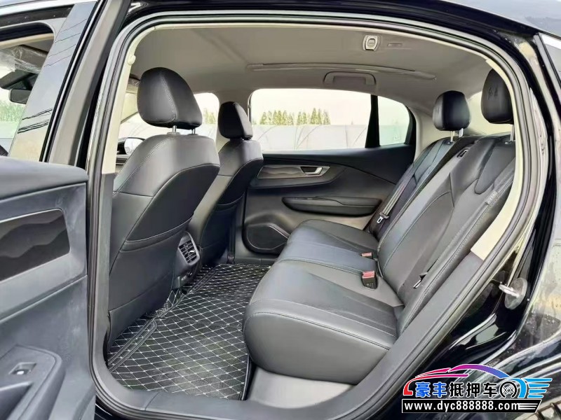 23年红旗EQM5轿车抵押车出售