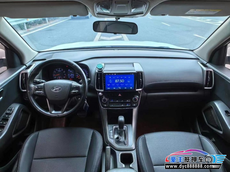 18年现代ix35轿车抵押车出售