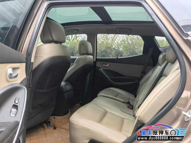 13年现代圣达菲轿车抵押车出售