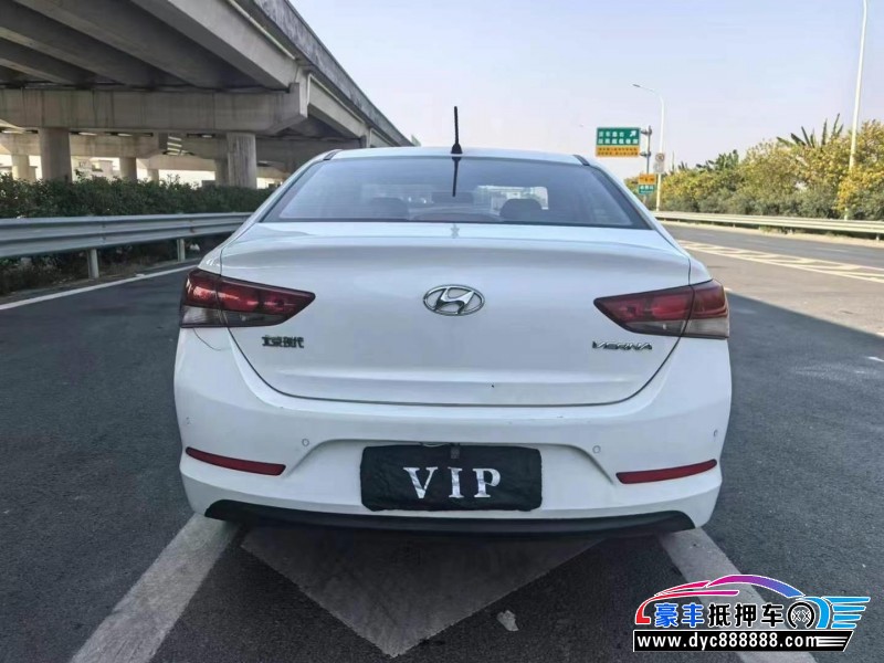 18年现代悦纳轿车抵押车出售