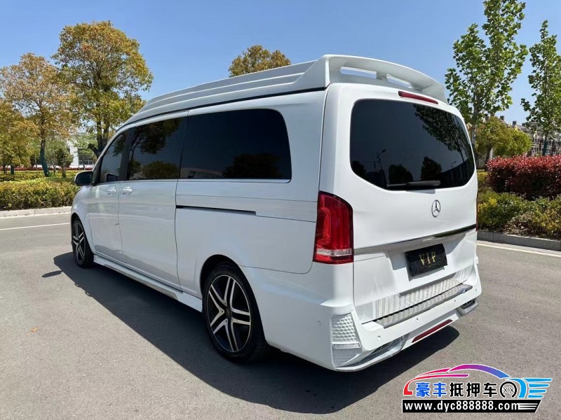 17年奔驰V轿车抵押车出售