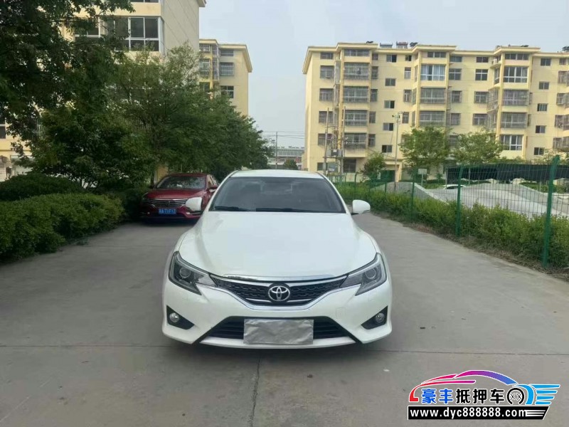 15年丰田锐志轿车抵押车出售