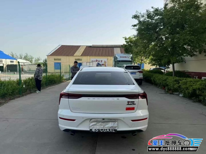 24年奔腾B70轿车抵押车出售