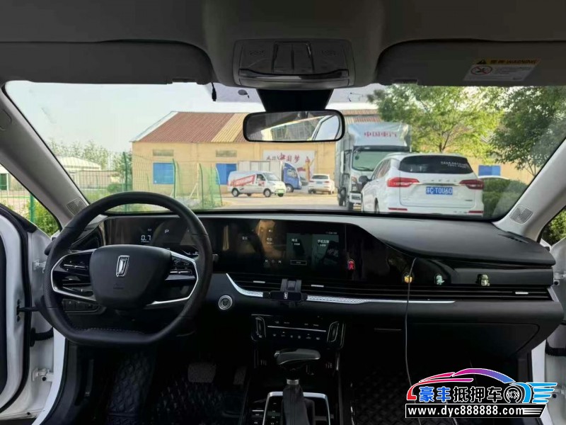 24年奔腾B70轿车抵押车出售