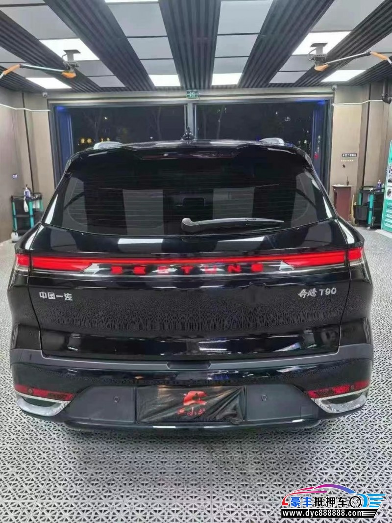 24年奔腾T90轿车抵押车出售