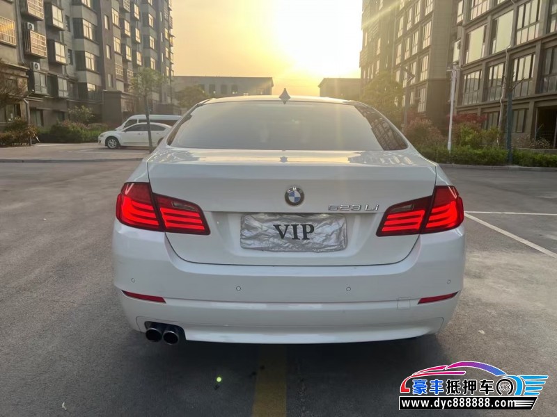 12年宝马5系轿车抵押车出售