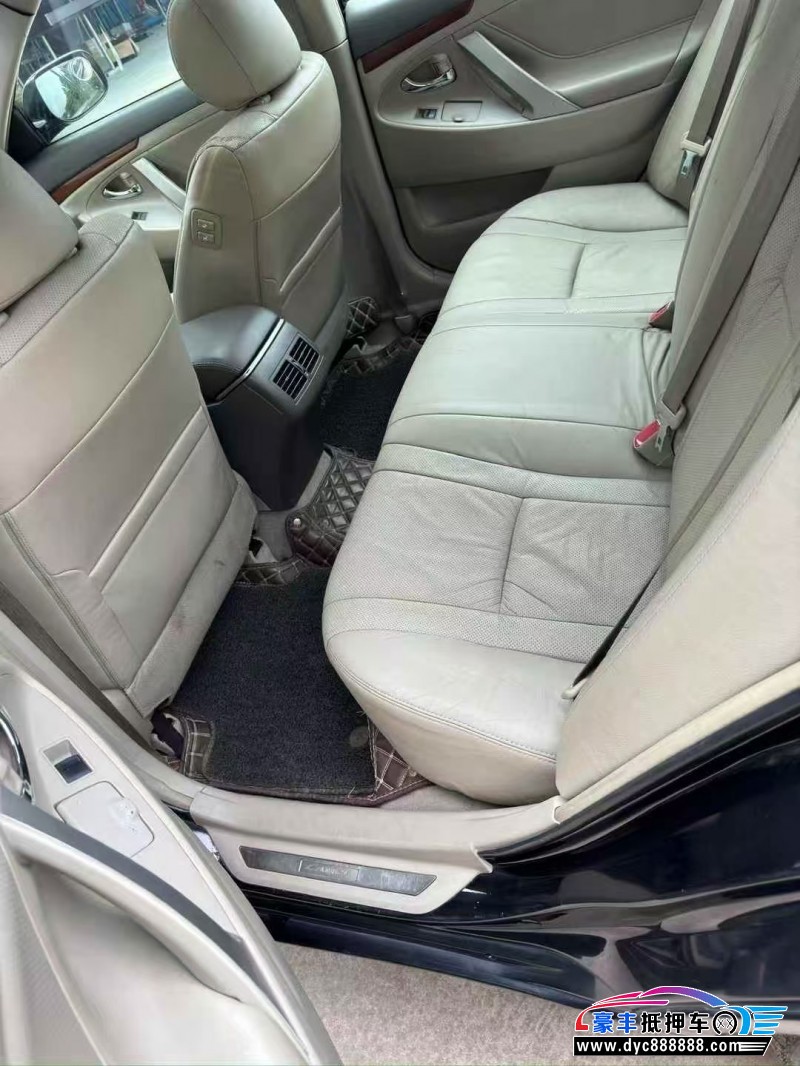 14年丰田凯美瑞轿车抵押车出售