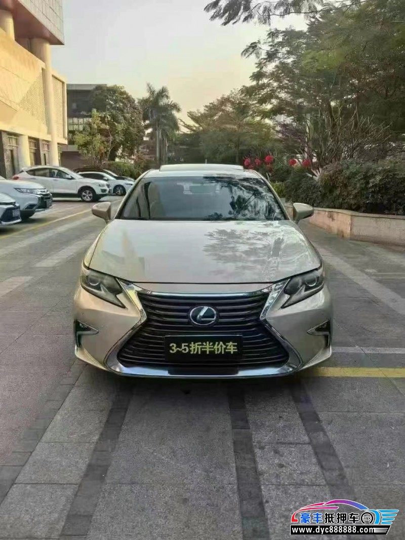 16年雷克萨斯ES轿车抵押车出售