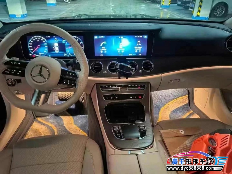23年奔驰E轿车抵押车出售
