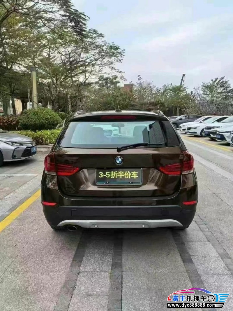 13年宝马X1轿车抵押车出售