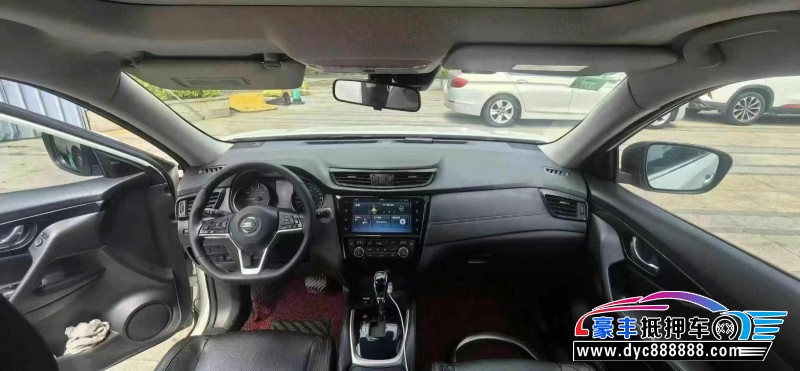 19年日产奇骏轿车抵押车出售