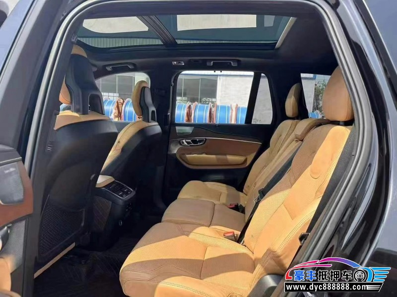 17年沃尔沃XC90轿车抵押车出售