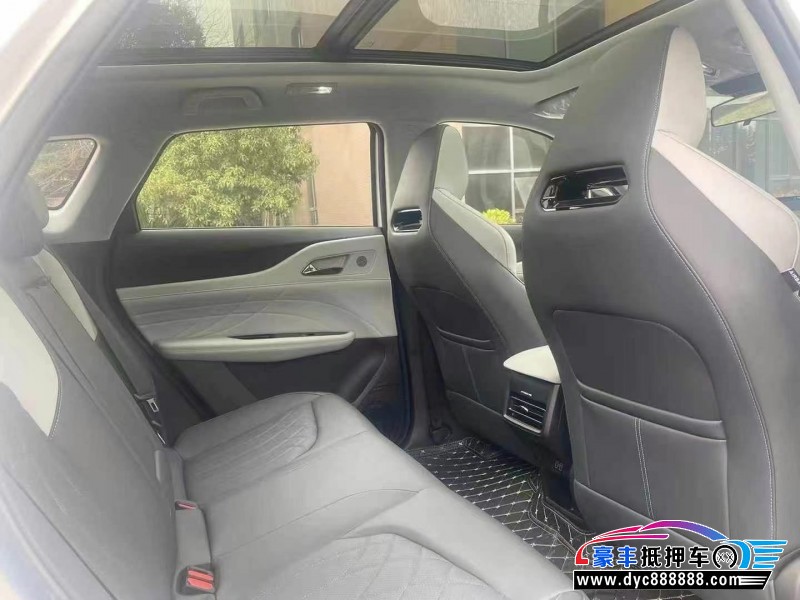 25年长安长安UNI轿车抵押车出售