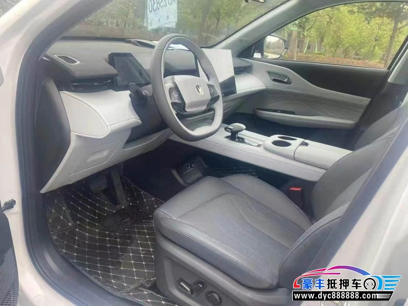 25年长安长安UNI轿车抵押车出售