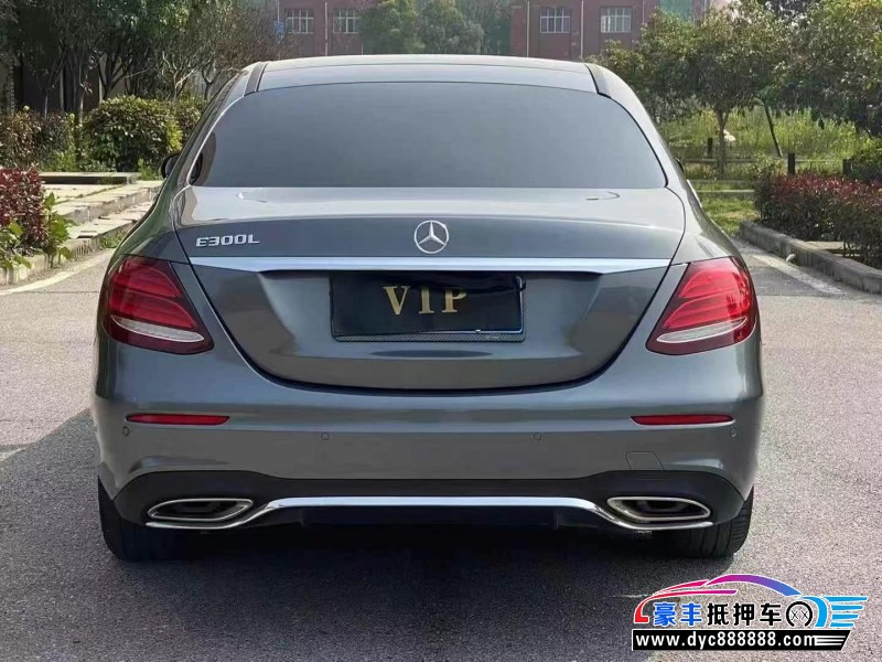 19年奔驰E轿车抵押车出售