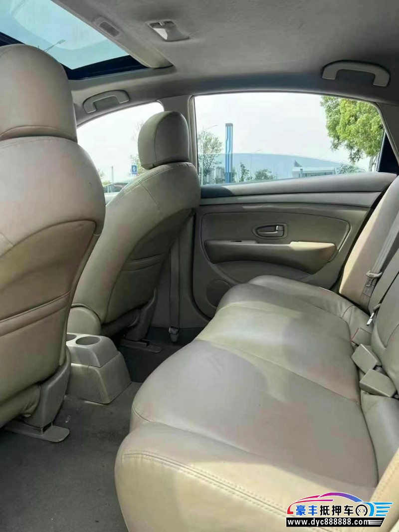 18年日产轩逸轿车抵押车出售