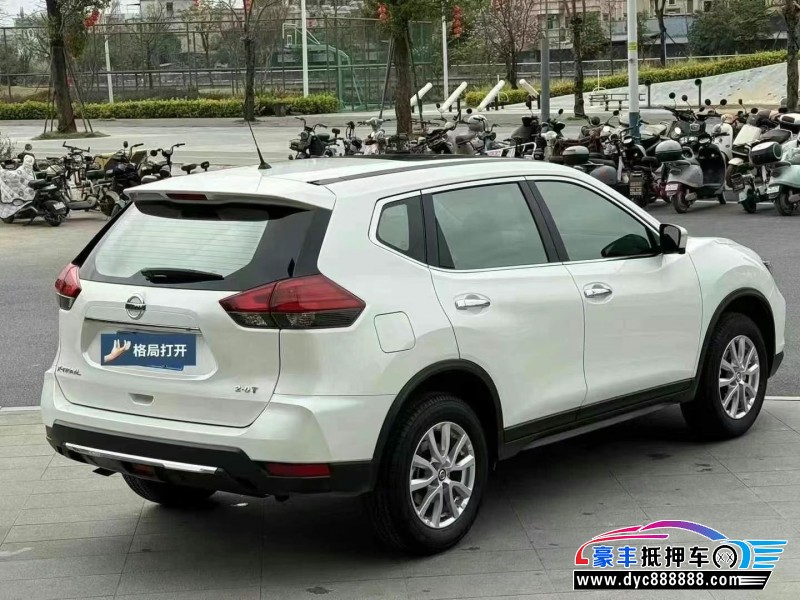 25年日产奇骏轿车抵押车出售