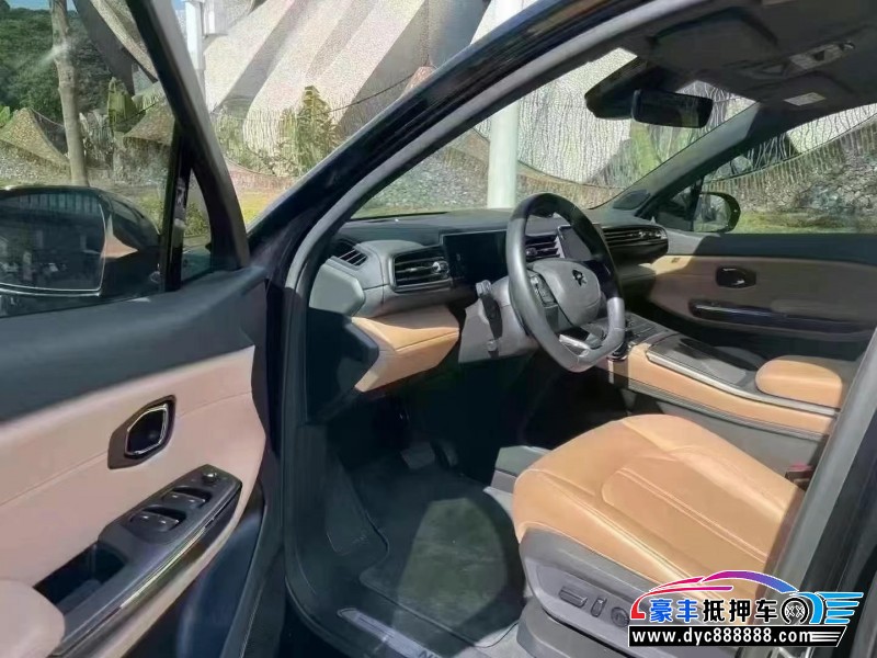 21年蔚来ES6轿车抵押车出售