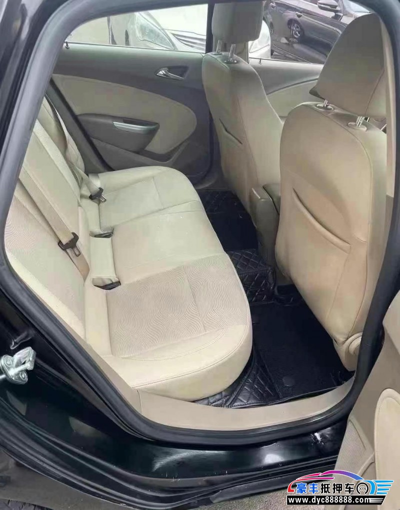 14年别克英朗轿车抵押车出售