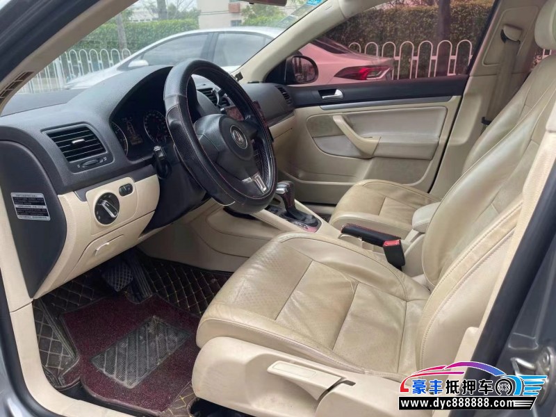 11年大众速腾轿车抵押车出售