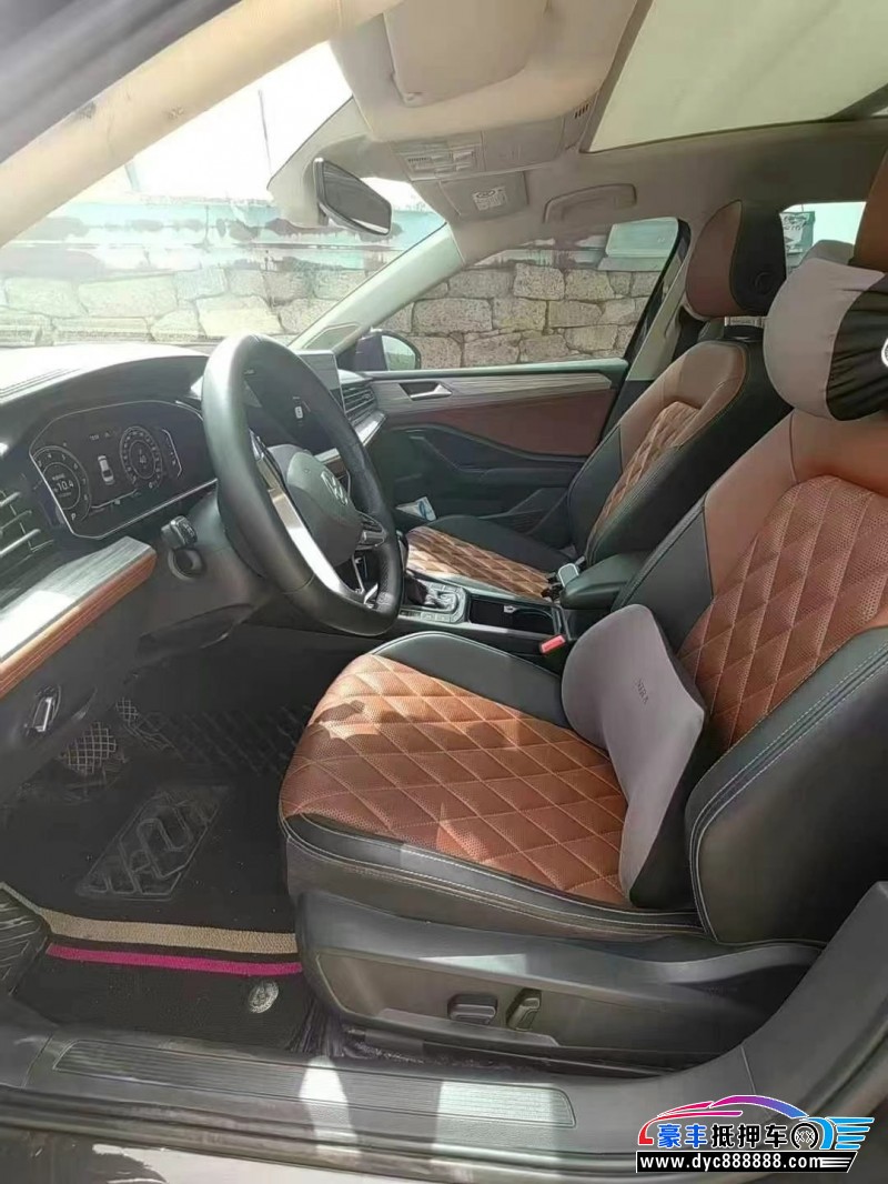 22年大众速腾轿车抵押车出售