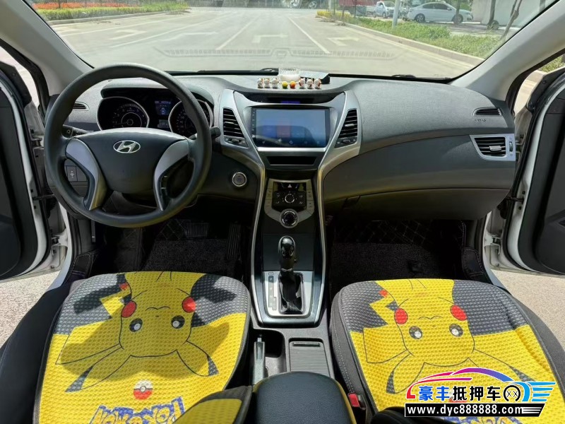 14年现代朗动轿车抵押车出售