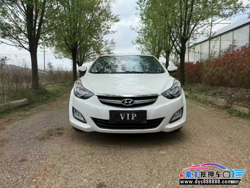 16年现代朗动轿车抵押车出售