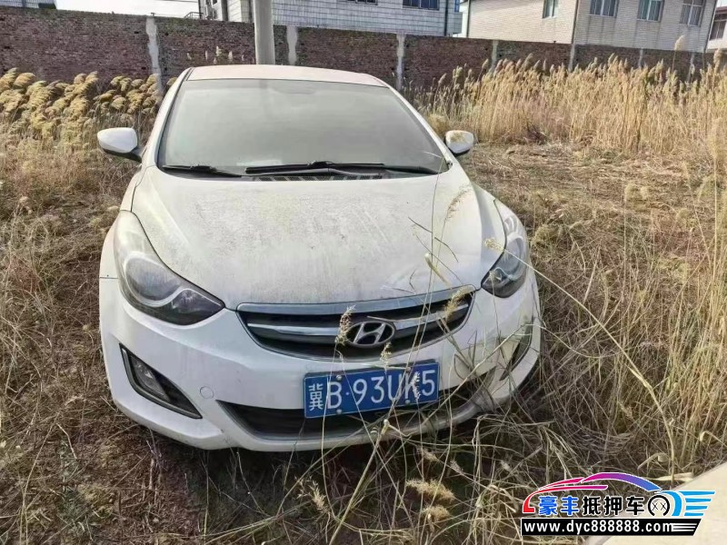 16年现代朗动轿车抵押车出售