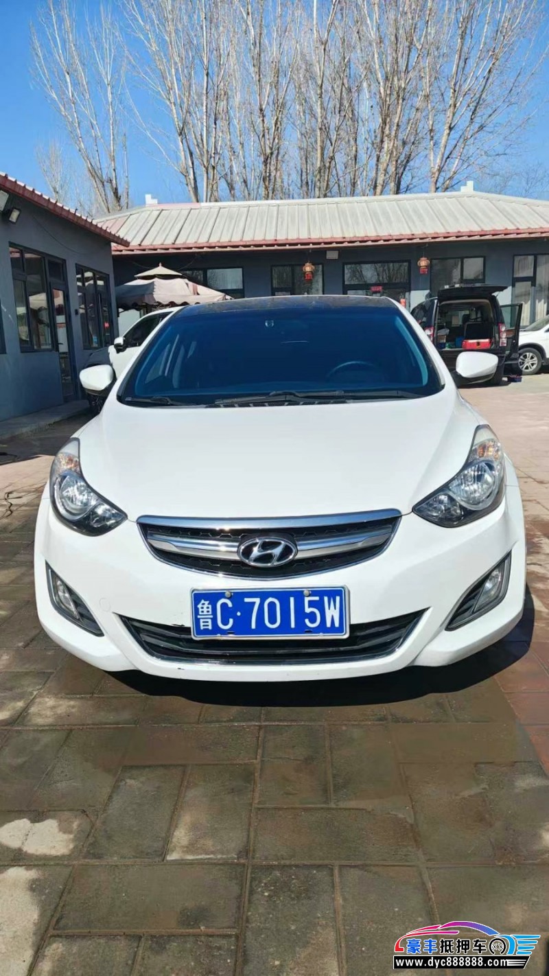 15年现代朗动轿车抵押车出售