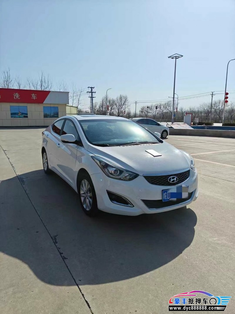 17年现代朗动轿车抵押车出售