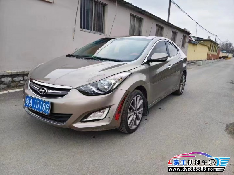 16年现代朗动轿车抵押车出售