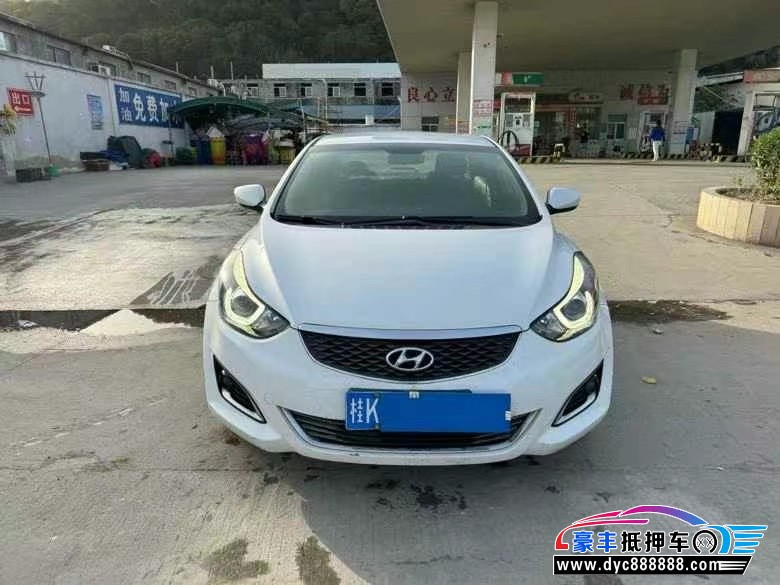 18年现代朗动轿车抵押车出售