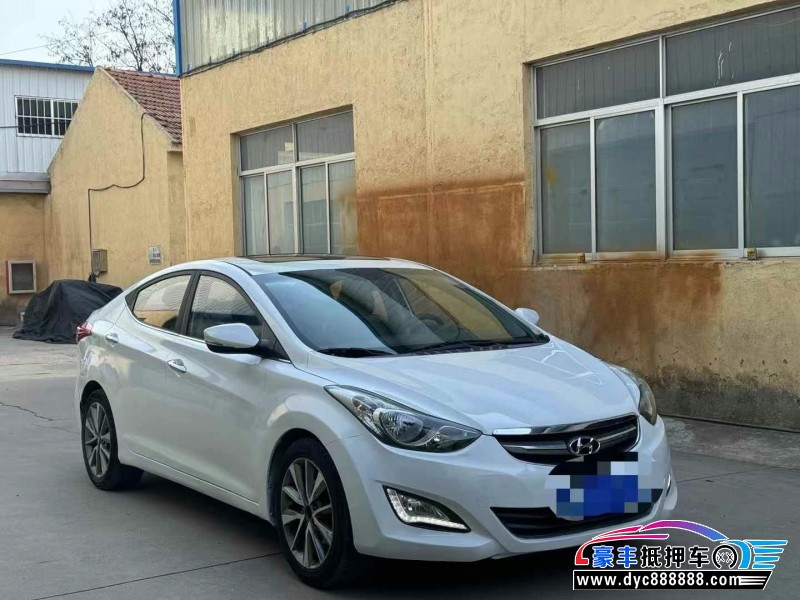 14年现代朗动轿车抵押车出售