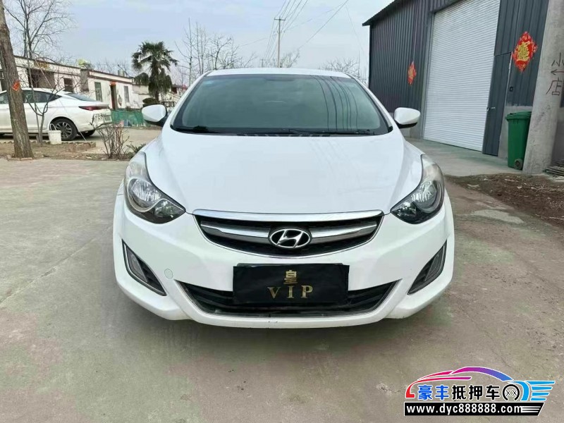 16年现代朗动轿车抵押车出售