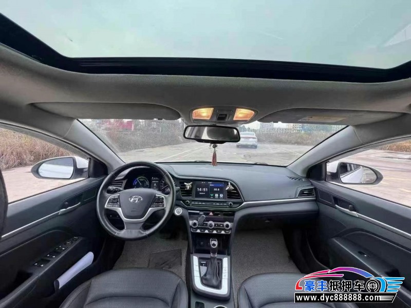 21年现代领动轿车抵押车出售