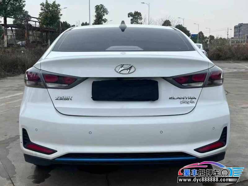 21年现代领动轿车抵押车出售