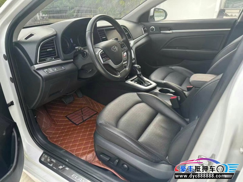 16年现代领动轿车抵押车出售