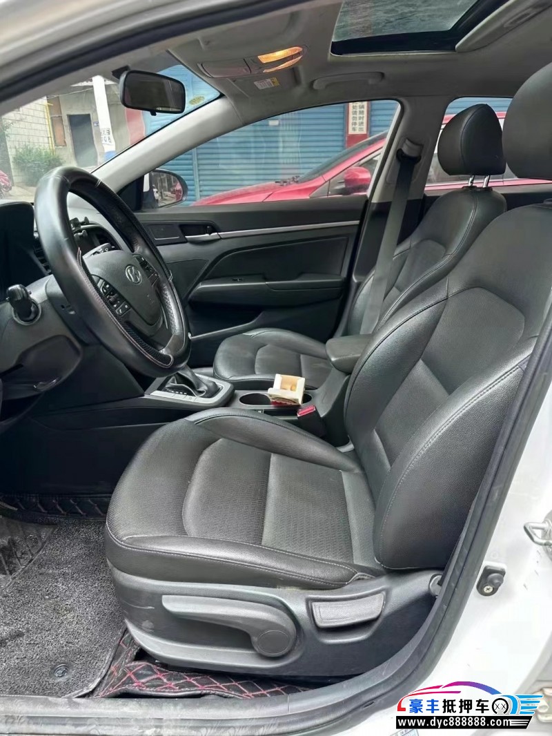 20年现代领动轿车抵押车出售