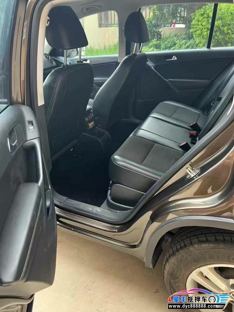 17年大众途观轿车抵押车出售