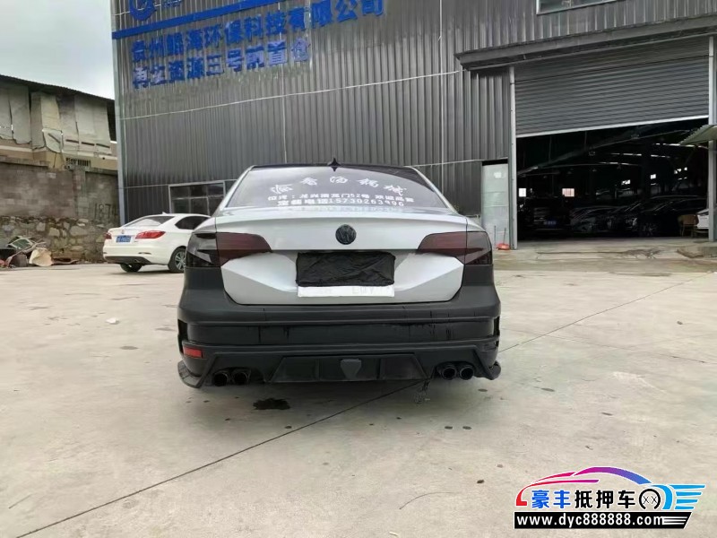 17年大众宝来轿车抵押车出售