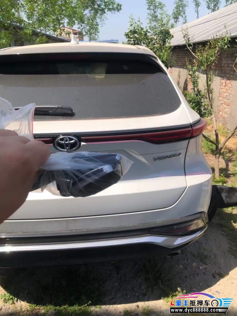 24年丰田威飒轿车抵押车出售