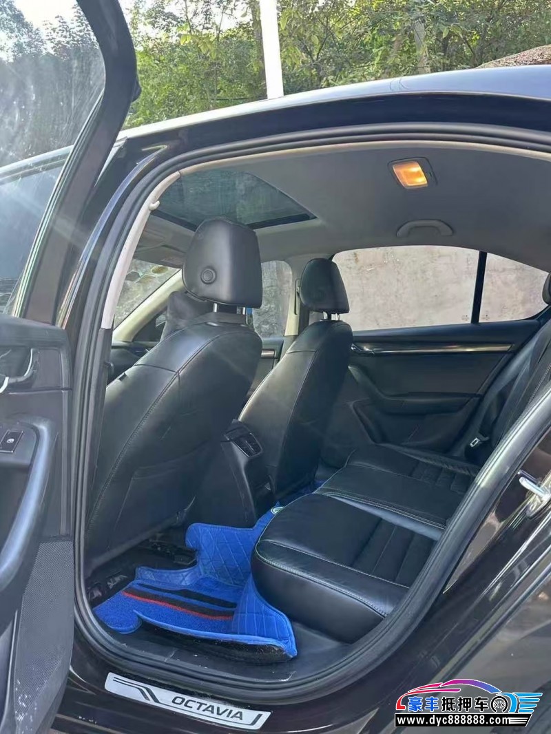 16年斯柯达明锐轿车抵押车出售