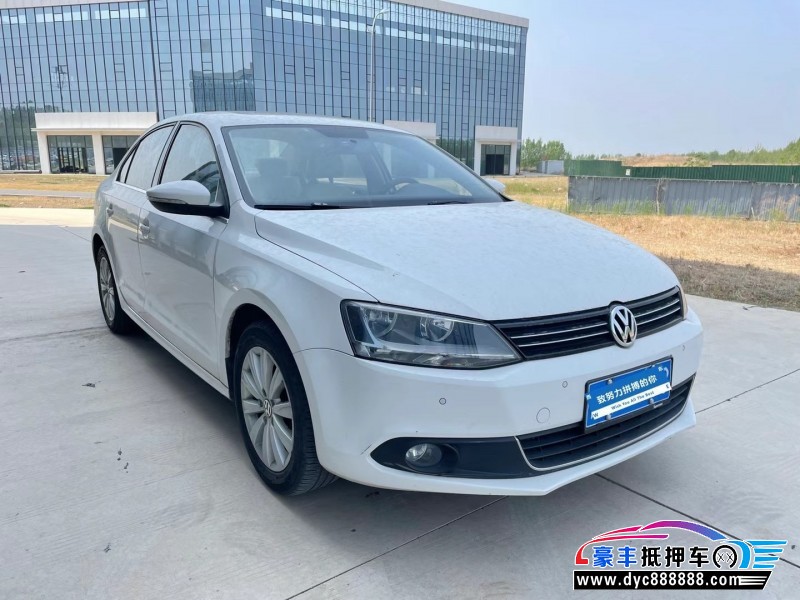 14年大众速腾轿车抵押车出售