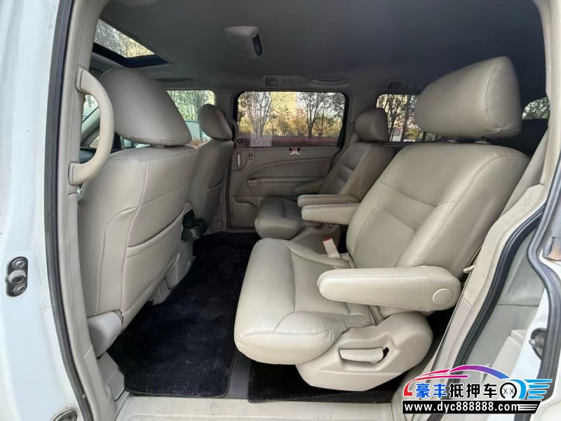 13年本田艾力绅MPV抵押车出售